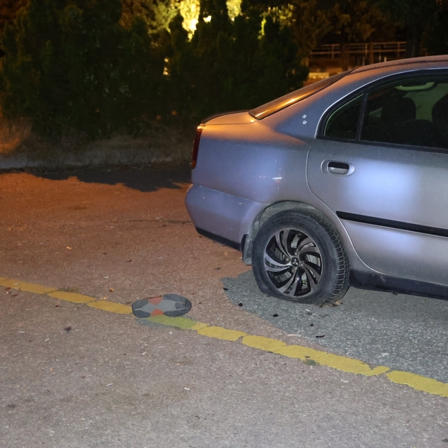 Polisin şüphe üzerine durdurduğu araçtan cinayet şüphelileri çıktı
Konuşmak...