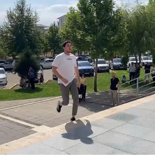 Bingöl'de KPSS heyecanı: Kimi son saniye yetişti, kimi yetişemedi