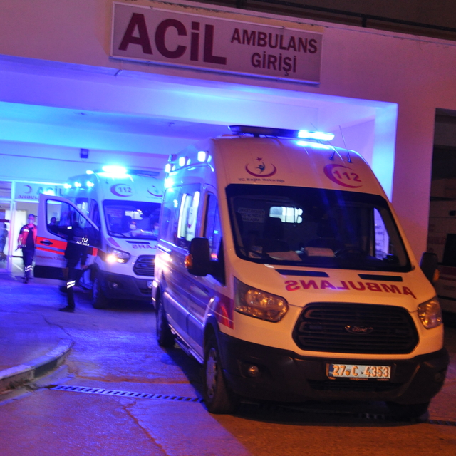 Gaziantep'te kavga ettiği husumetlilerine tabancayla ateş açtı: 2 ölü, 1 ya...