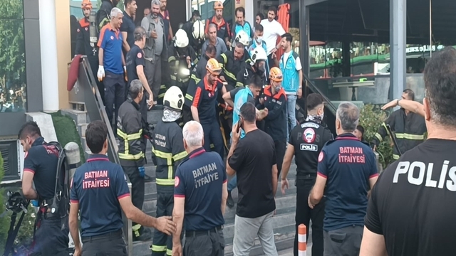 3 kişinin öldüğü spor salonundaki yangın elektrik panosundan çıkmış; 'ihmal' araştırılıyor