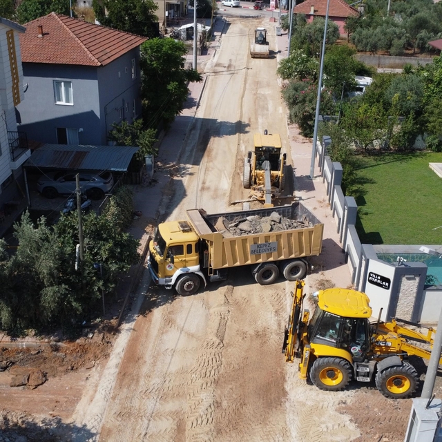 Duacı Mahallesi'nde yol çalışmalarında ikinci etap başladı