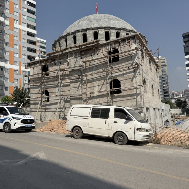 Gece bekçi inşaatta ölü bulundu