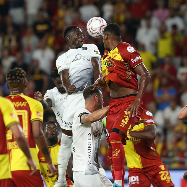 Göztepe ilk galibiyeti hedefliyor