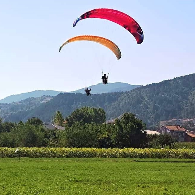 Simav'da Havacılık Festivali gökyüzünü renklendirdi
