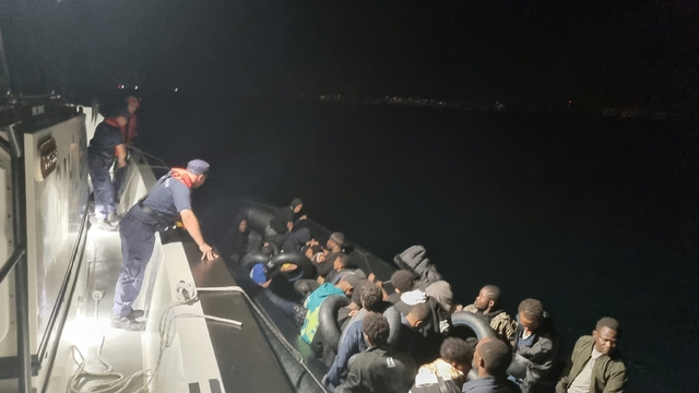 Didim'de 32 düzensiz göçmen yakalandı