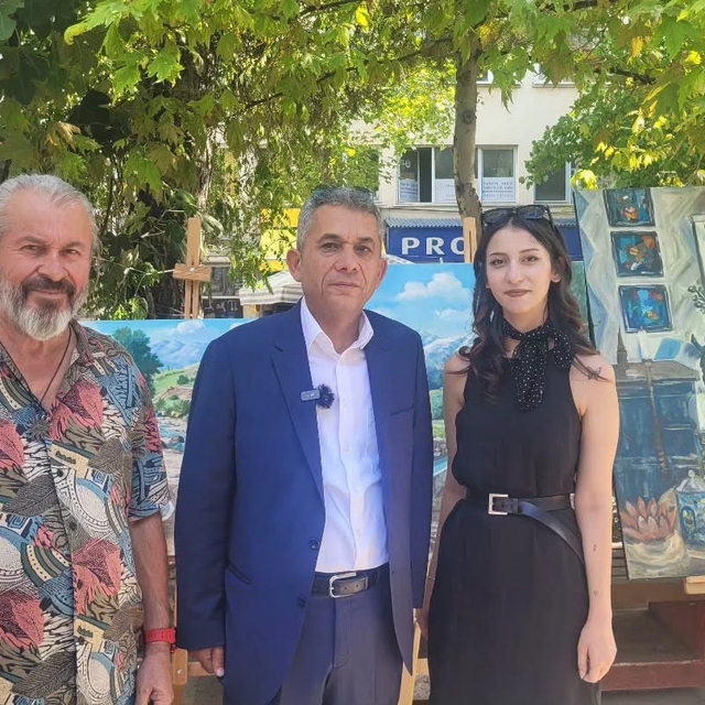 Çal'da festival coşkusu doruğa çıktı! Murat Kekilli geceye damga vurdu