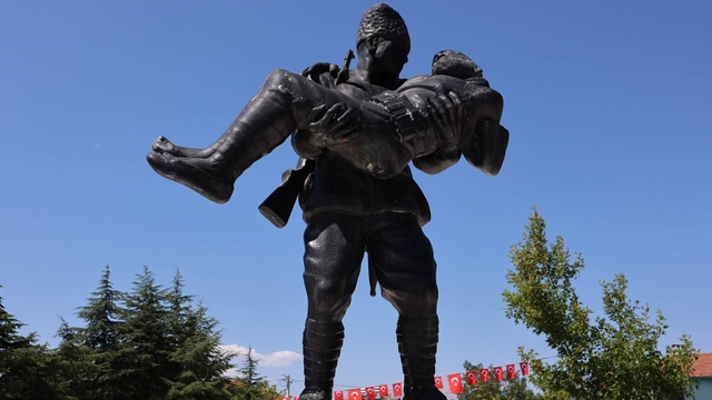 Çetmili Kara Ali Çavuş ile oğlu Mehmet Onbaşı şehadetlerinin 104. yılında anıldı