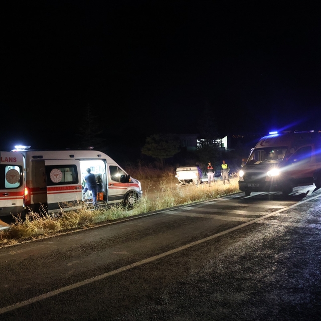 Nevşehir'de kontrolden çıkan otomobil takla attı: 1'i ağır, 5 yaralı