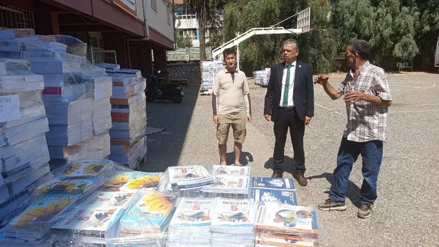 Nazilli'de ders kitaplarının dağıtım hazırlıkları incelendi