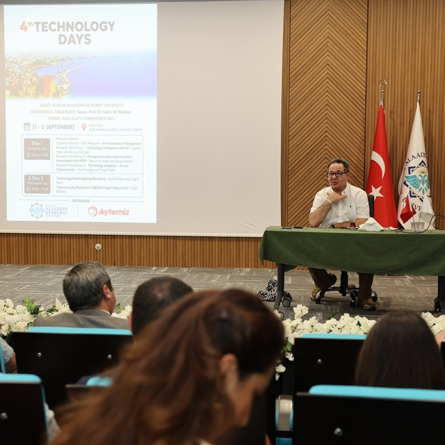 ALKÜ'de teknoloji günleri yapıldı