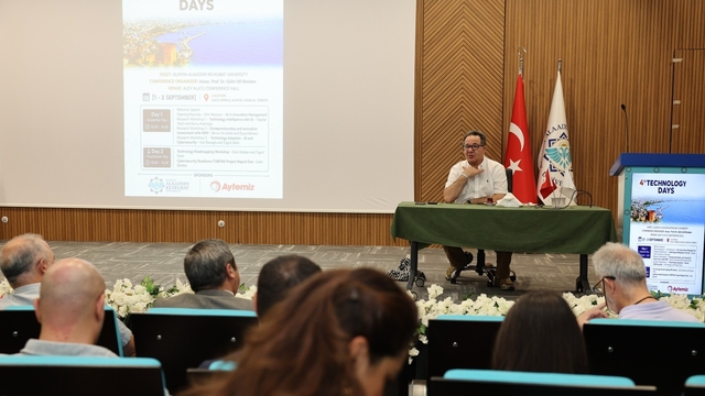 ALKÜ'de teknoloji günleri yapıldı