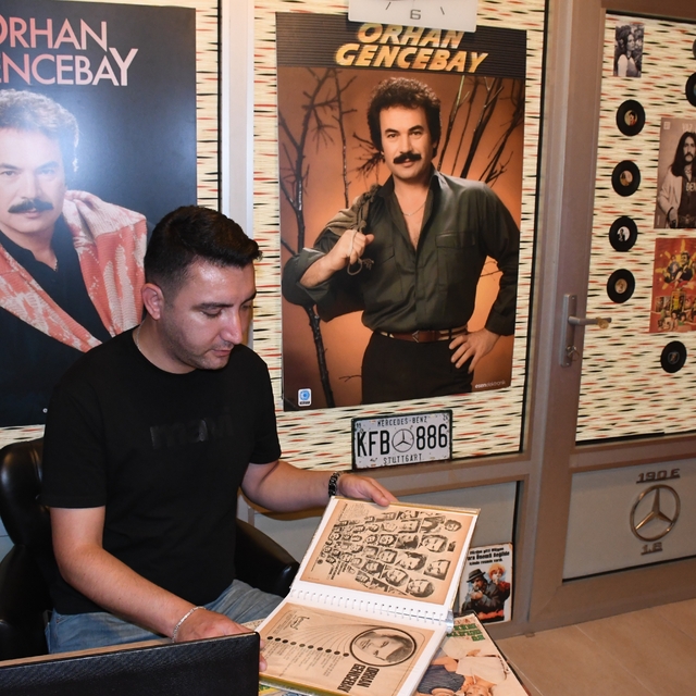 Çocukken başladı, 25 yılda dev bir arşive dönüştü: Orhan Gencebay'ın tüm iz...