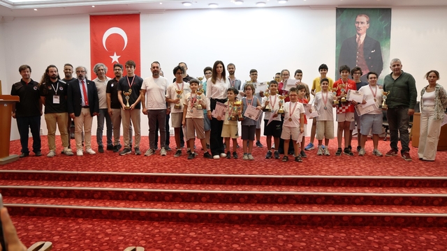 Söke'deki satranç turnuvası sona erdi