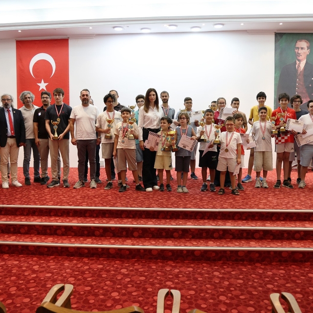Söke'deki satranç turnuvası sona erdi