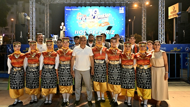Yöreler Renkler Festivali'nde Güneydoğu Anadolu Gecesi