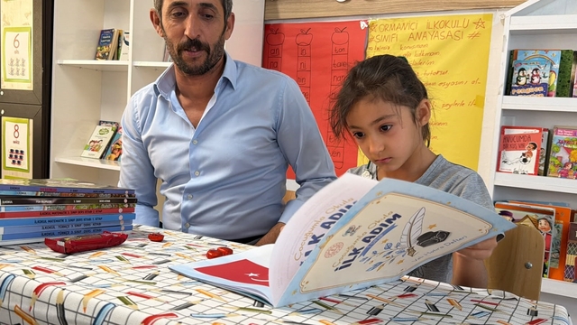 Ormaniçi İlkokulu'nda ilk ders zili Meryem için çaldı
Uyum Haftasının en dikkat çeken öğrencisi: Okulun tek 1'inci sınıflısı