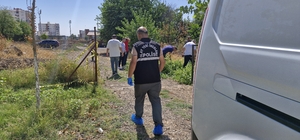 Otomobille takip eden husumetlisi tarafından tabancayla vurularak öldürüldü