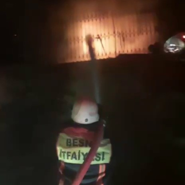 Besni'de ev yangını korkuttu