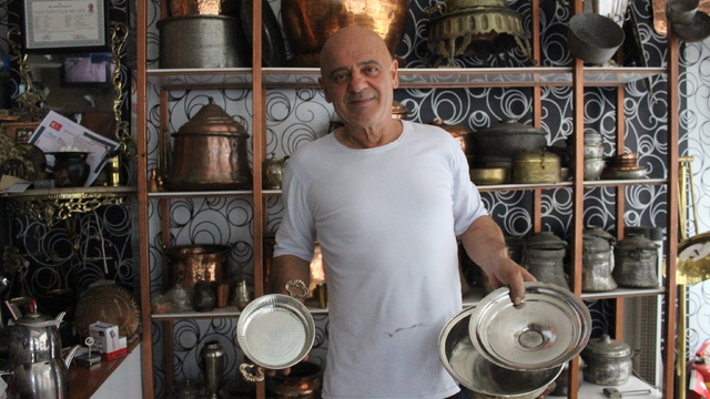 Yılların eskittiği bakırlar 45 yıllık ustanın ellerinde parlıyor
Kalaycı Mustafa Yüksel: "Kalaycılık mesleği hiçbir zaman bitmez"
