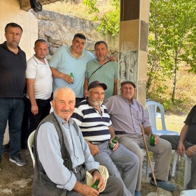Sülye Şehitler Mahallesi'nde birlik ve beraberlik hayrı geleneği
Hem köy ha...