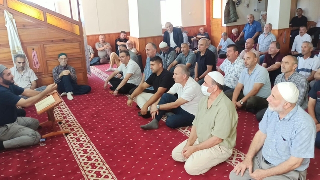 Vatandaşlar Kur'an-ı Kerim tilavetinde bir araya geldi