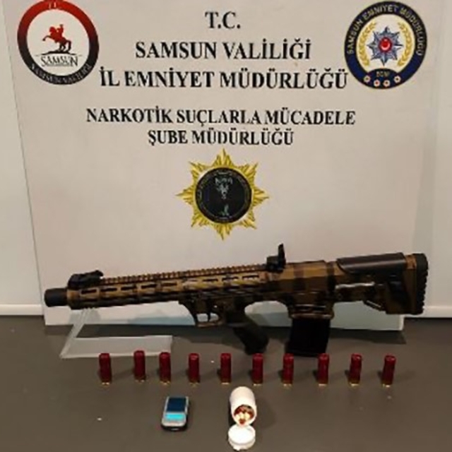 Samsun'da uyuşturucu operasyonu: 5 gözaltı