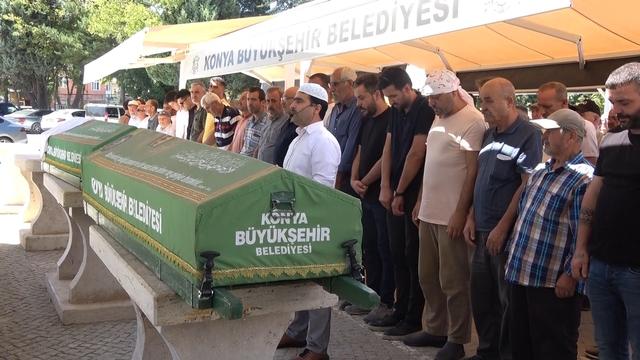 Kamyonetle çarpışan otomobilin sürücüsü ile eşi öldü (2)
