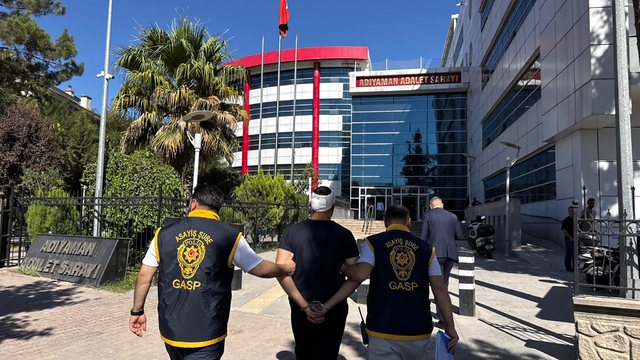 Sevgilisini darbederken araya giren kişiyi bıçaklayan şüpheli tutuklandı (2)
