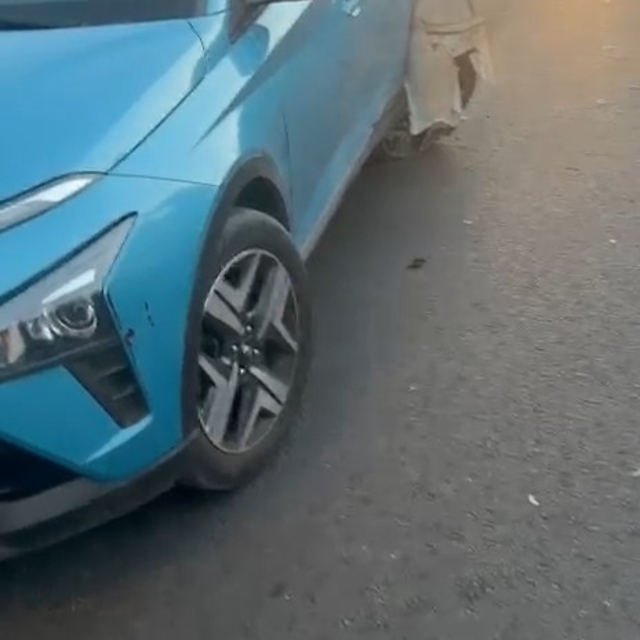 Diyarbakır'da ehliyetsiz sürücü kazaya davetiye çıkardı