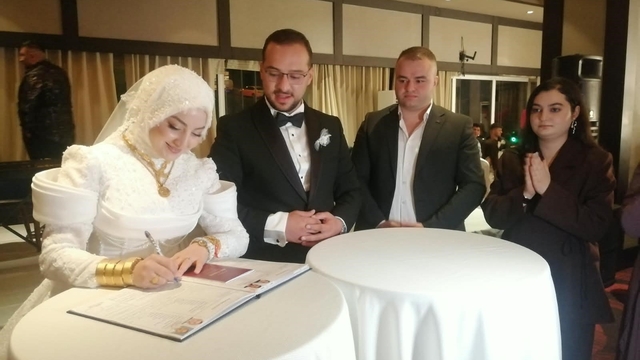 Budak ailesinin mutlu günü
