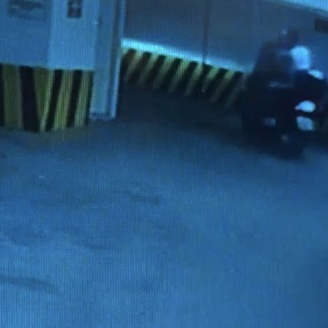 Polisten kaçtıları motosikleti otoparka park ettiler; 400 bin TL cezadan ka...