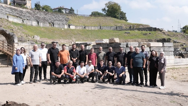 Destek Hizmetleri bu sefer tarihe el attı