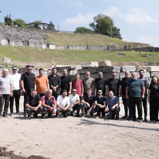 Destek Hizmetleri bu sefer tarihe el attı