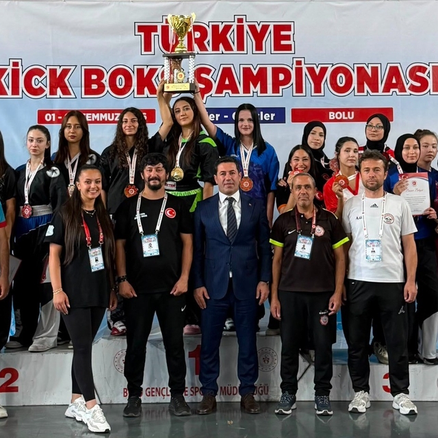 Milliler Bursalı Gizem hocaya emanet
İtalya'da madalya kovalayacak sporcula...