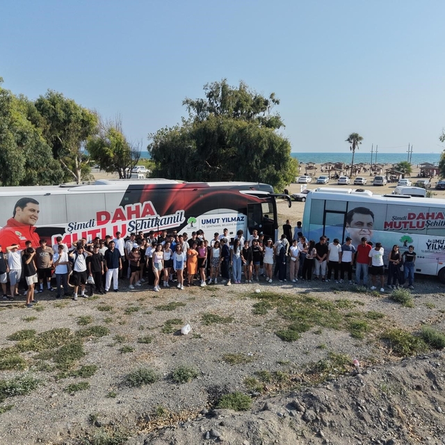 Başkan Yılmaz'dan binlerce öğrenciye unutulmaz yaz hediyesi
Şehitkamilli öğ...