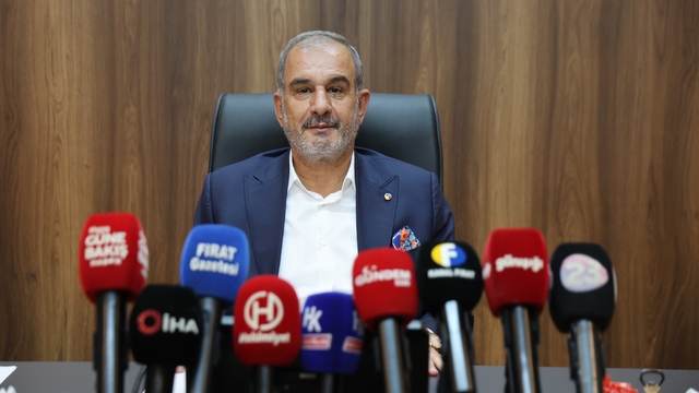 Elazığ'da TSO seçim tarihi belli oldu
Elazığ TSO Başkanı Alan: "Diğer aday adayı arkadaşlarımızı da izliyoruz. 100'den fazla 200'den fazla proje açıklıyorlar. Bizde onları gülerek izliyoruz"
" Seçimin kazananı kim olursa olsun, seçimi Elazığ kazanmıştır"
