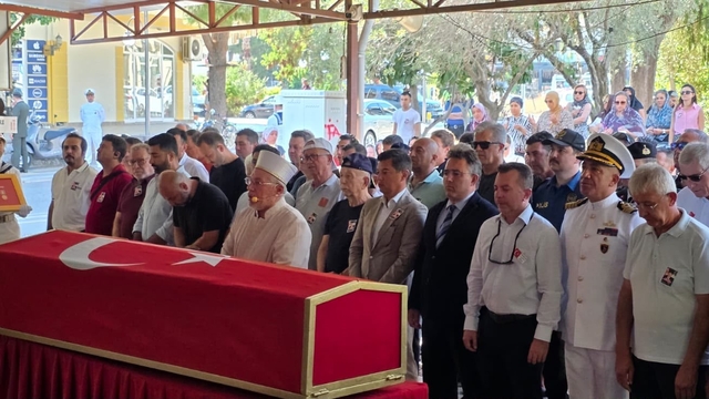 Marmaris'te Kıbrıs Gazisi Yavuzer, son yolculuğuna uğurlandı