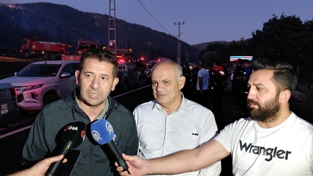 Yahyalı'daki orman yangını kontrol altına alındı
Yahyalı Belediye Başkanı Esat Öztürk:
"Ekiplerimiz, gönülden çalışarak yangını kontrol altına aldılar"