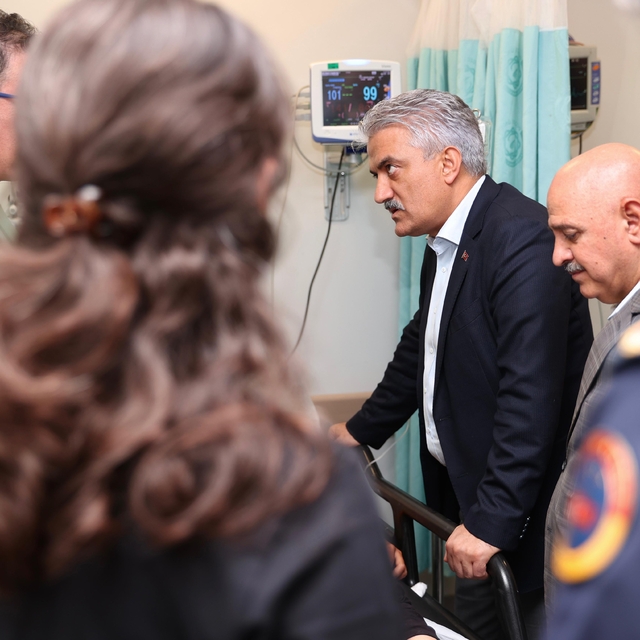 Akçakoca'da TIR ile patpat çarpıştı: 4 ölü, 9 yaralı (3)