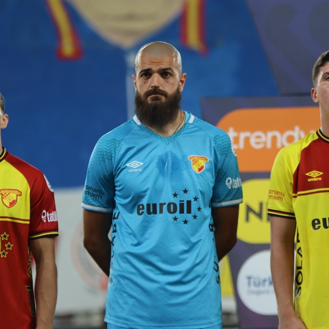 Göztepe kalecisi Luka Gugeshashvili'den taraftara tepki