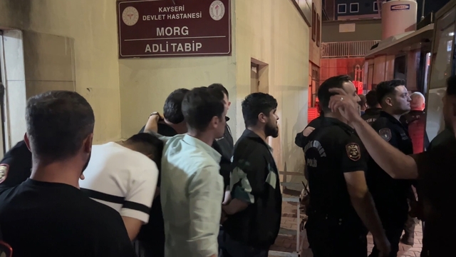 Kayseri'deki suç örgütü operasyonunda 16 tutuklama (2)