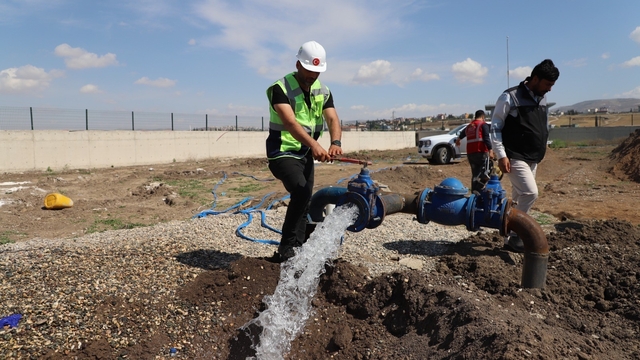 Hatay'da ihtiyaç sahibi ailelere su ücretinde yüzde 50 indirim