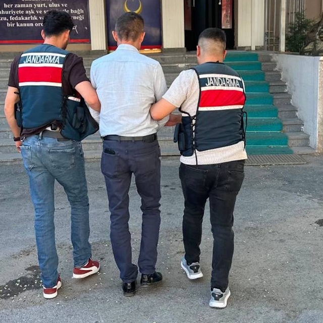 Kırıkkale'de dolandırıcılık suçundan aranan hükümlü yakalandı