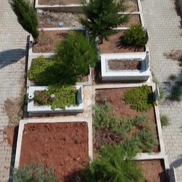 Adana'da mezar yeri ücretine yüzde 100 zam yapıldı
3,5 metrekarelik mezar 2...