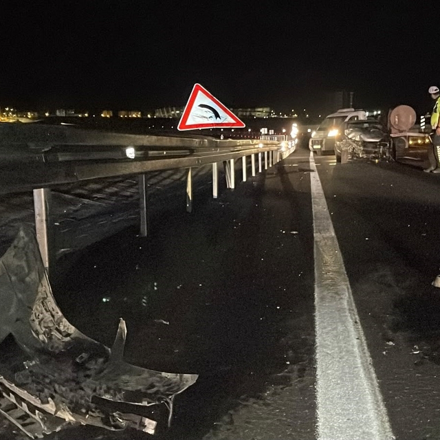 Karaman'da su tankeri otomobile çarptı: 1 yaralı