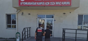 Aranan 35 kişiyi jandarma yakaladı