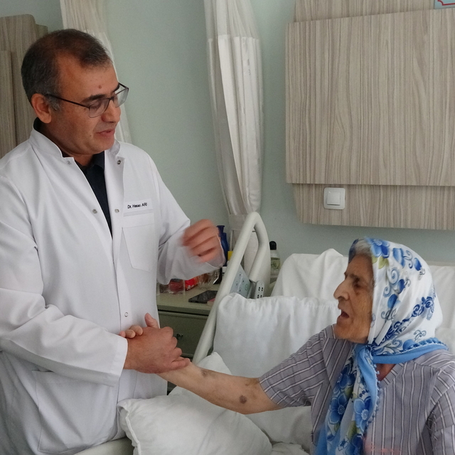 Almanya'da yaşayan kalp hastası, Türkiye'de ilk kez uygulanan yöntemle sağl...