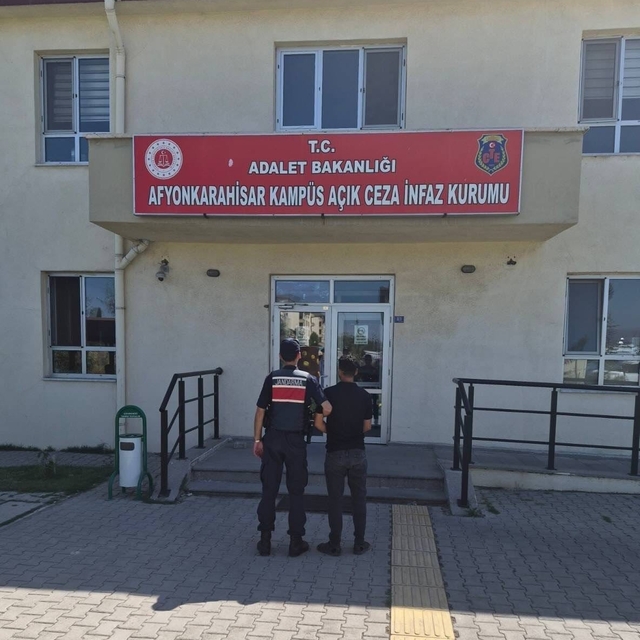 Aranan 35 kişiyi jandarma yakaladı