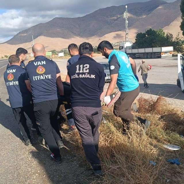 Van'da trafik kazası: 4 yaralı