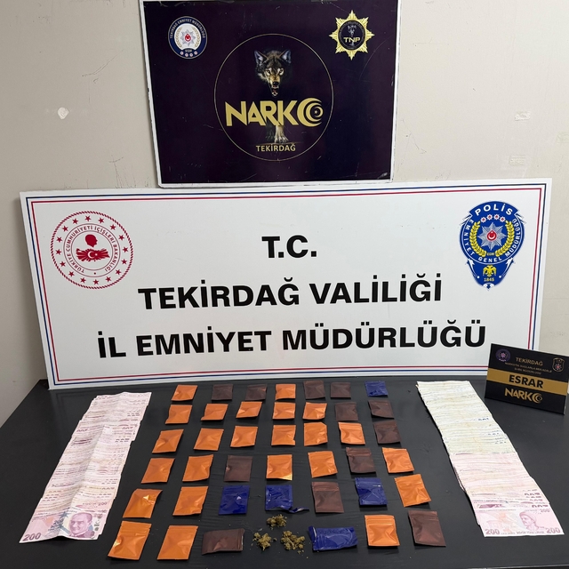 Zehri cips paketine ve ıslak mendile gizlemişler: Tekirdağ'da zehir tacirle...